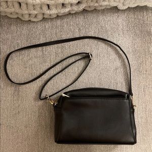 Crossbody purse